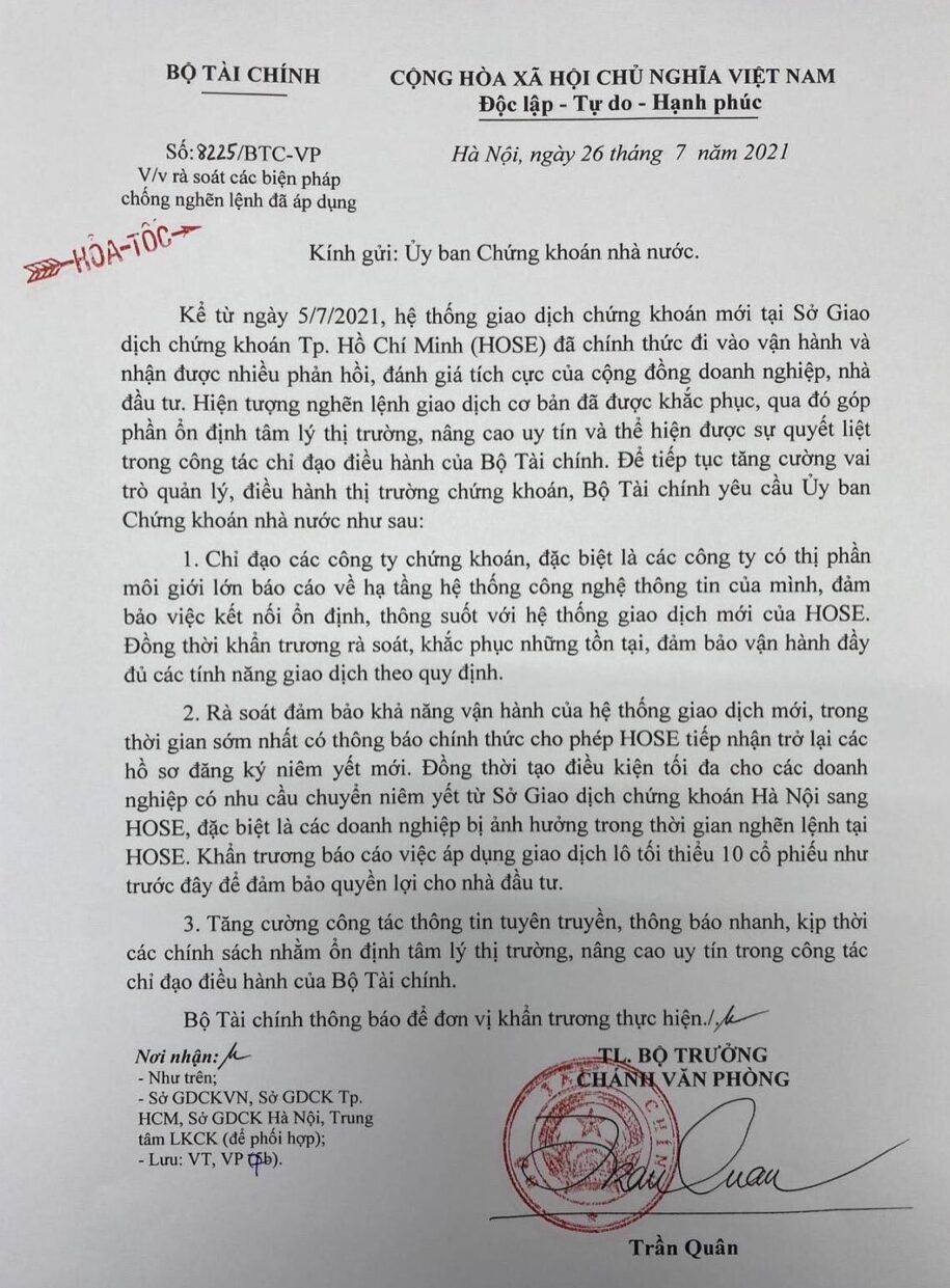 Bộ Tài chính chỉ đạo giảm lô giao dịch HoSE xuống 10 cổ phiếu.