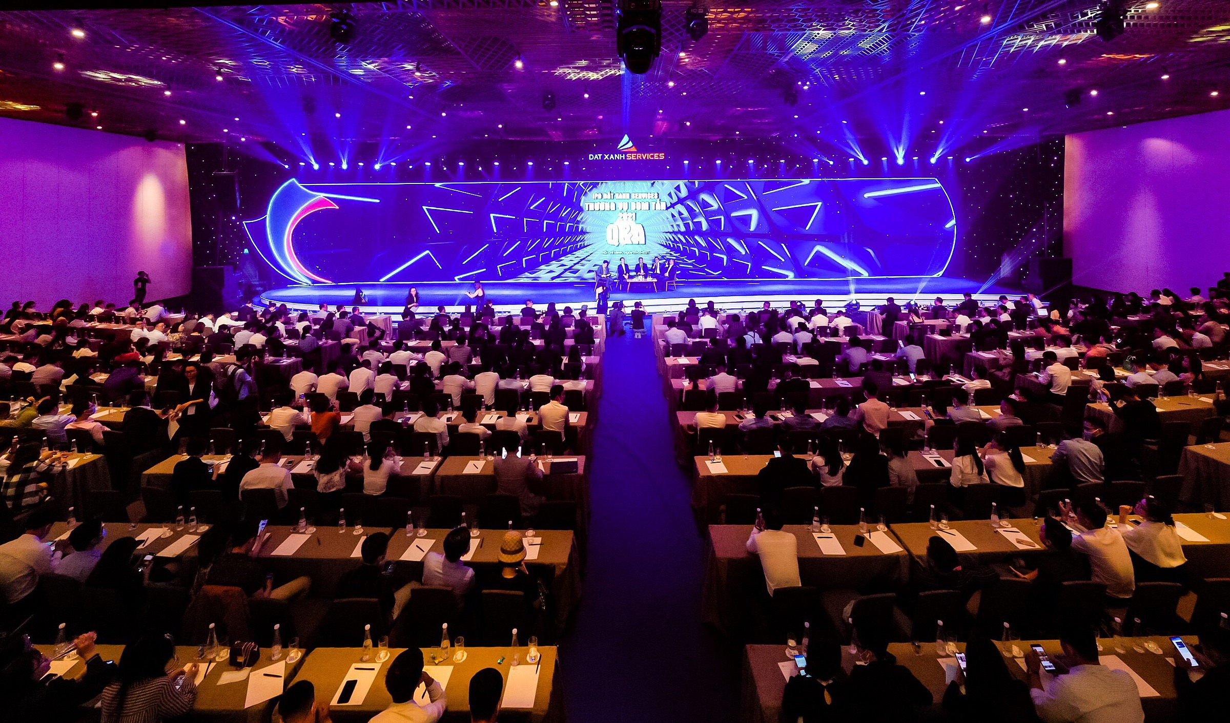 Cổ phiếu Đất Xanh Services