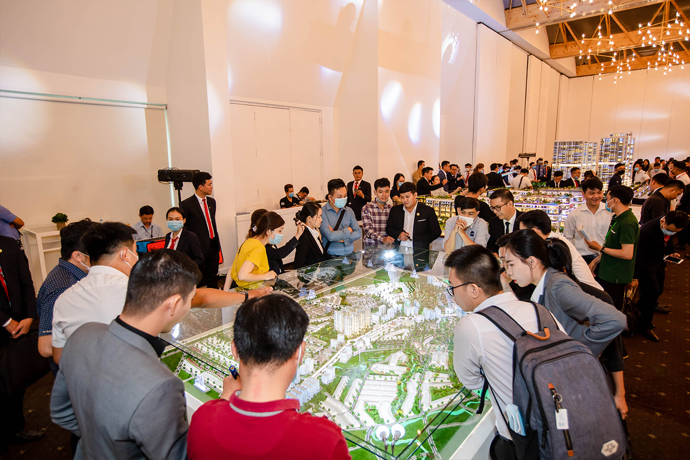 Dịch là cơ hội cho người mua Bất Động Sản Astral City Bình Dương