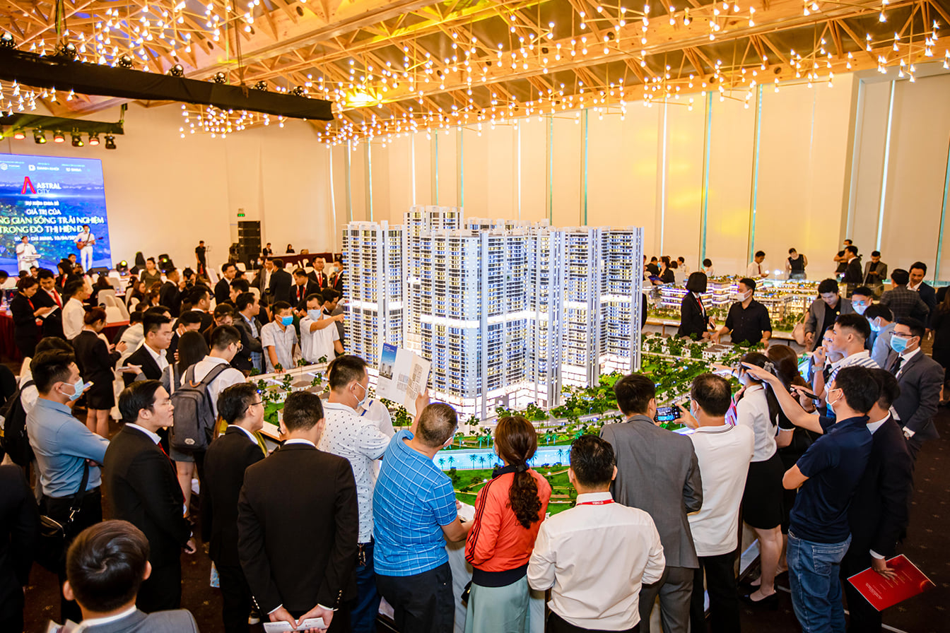 Dịch là cơ hội cho người mua Bất Động Sản.