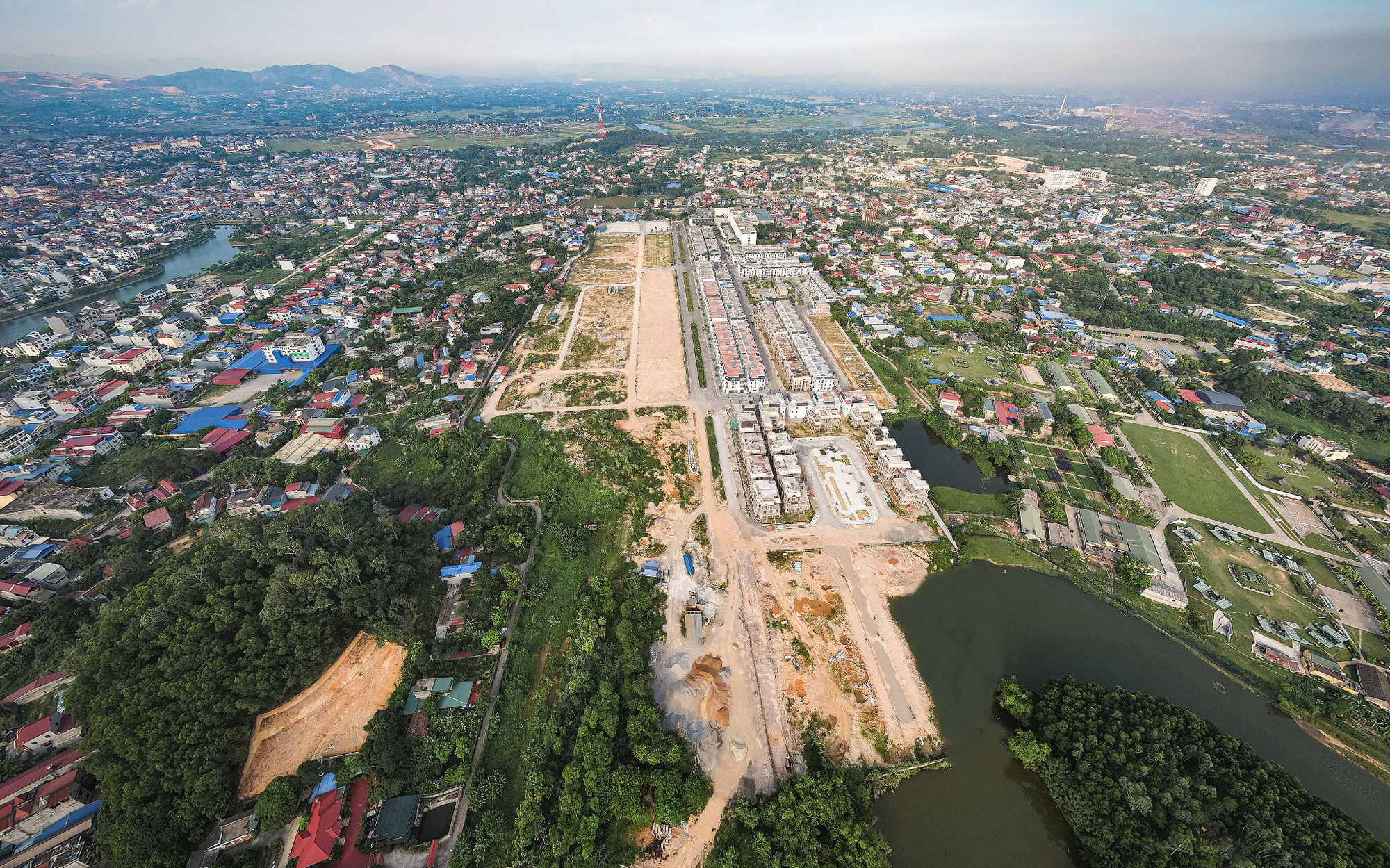 Dòng tiền chảy vào kênh đầu tư bất động sản giá trị