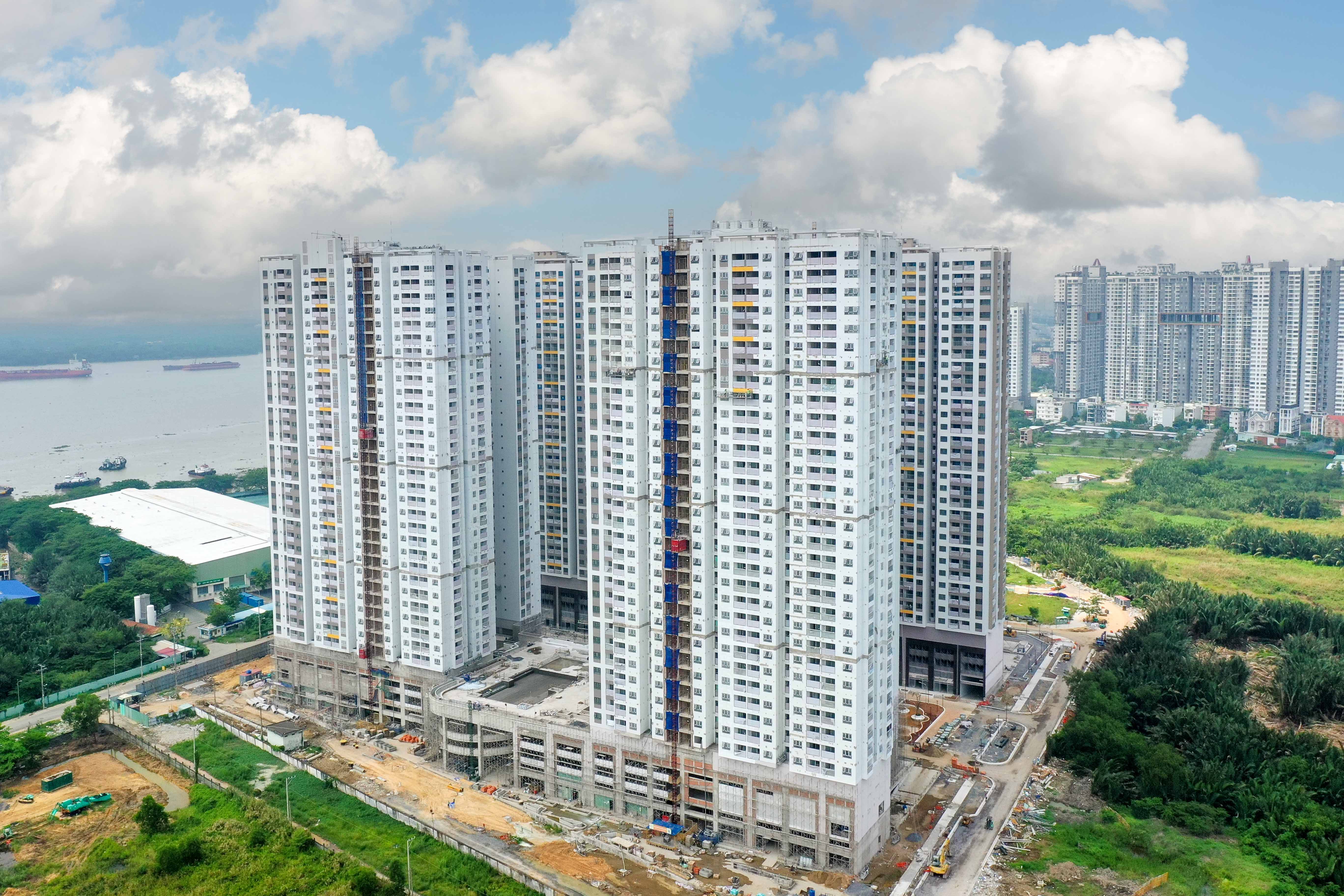 Tiến độ xây dựng Q7 Saigon Riverside Complex tháng 05.2022