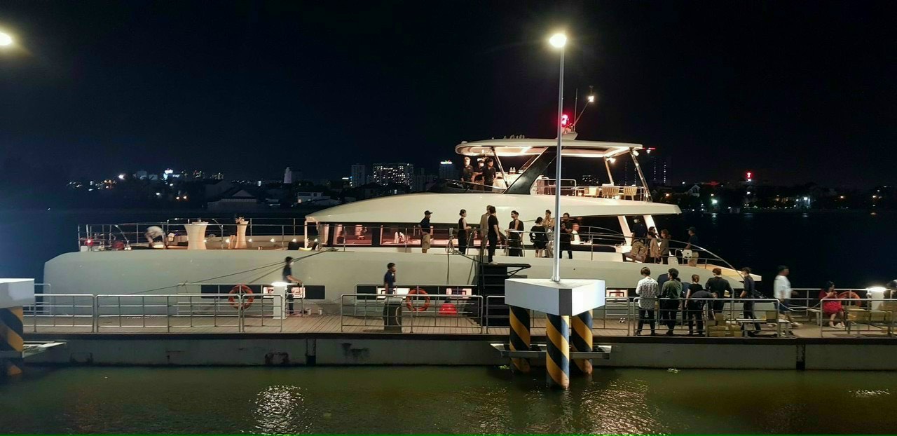 Merryland Quy Nhơn vừa nhận bàn giao siêu du thuyền hai thân lớn nhất Đông Nam Á