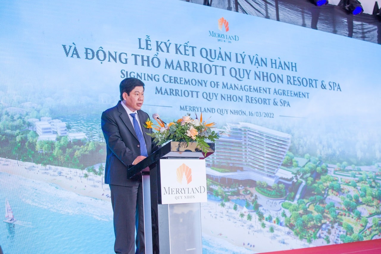 Ông Ngô Hoàng Nam, Chủ tịch UBND TP.Quy Nhơn, phát biểu tại lễ ký kết