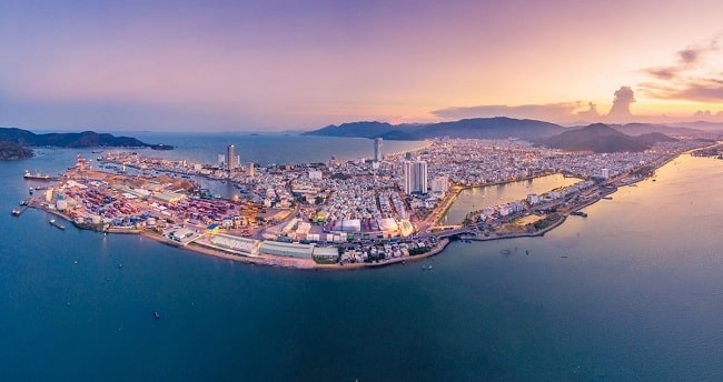 Vẻ đẹp của thành phố nằm bên vịnh biển Quy Nhơn