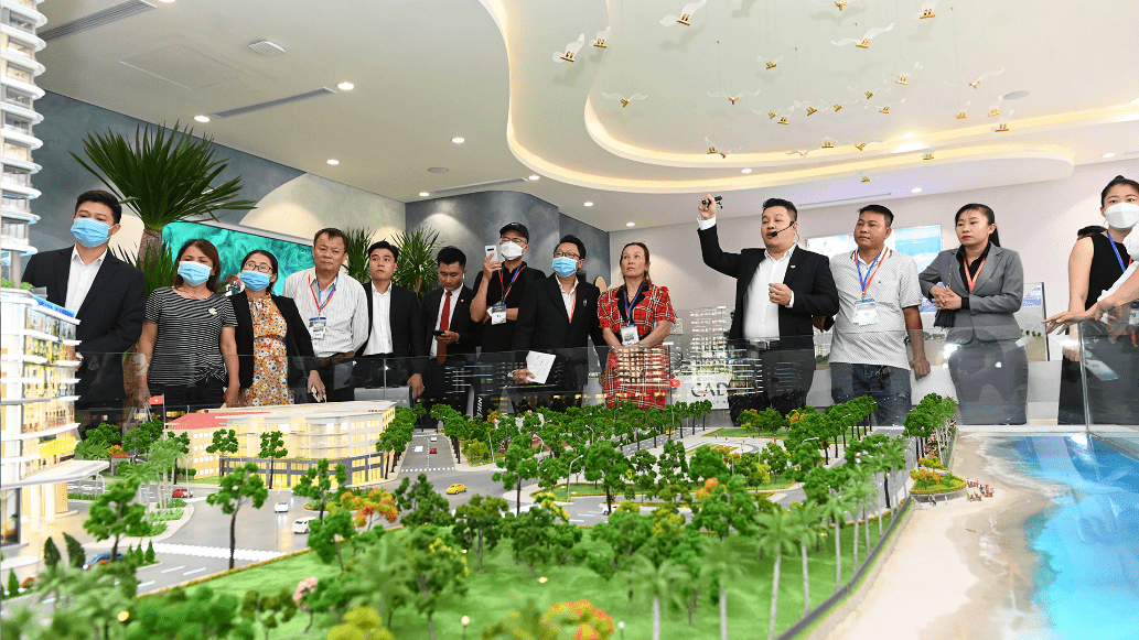 Sức hút ngày khai trương nhà mẫu CADIA Quy Nhon