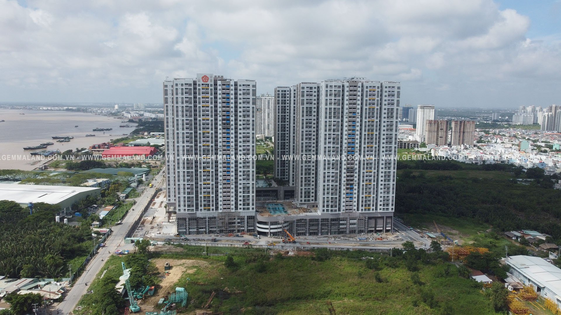 Q7 SaiGon Riverside Complex - Gemma Land